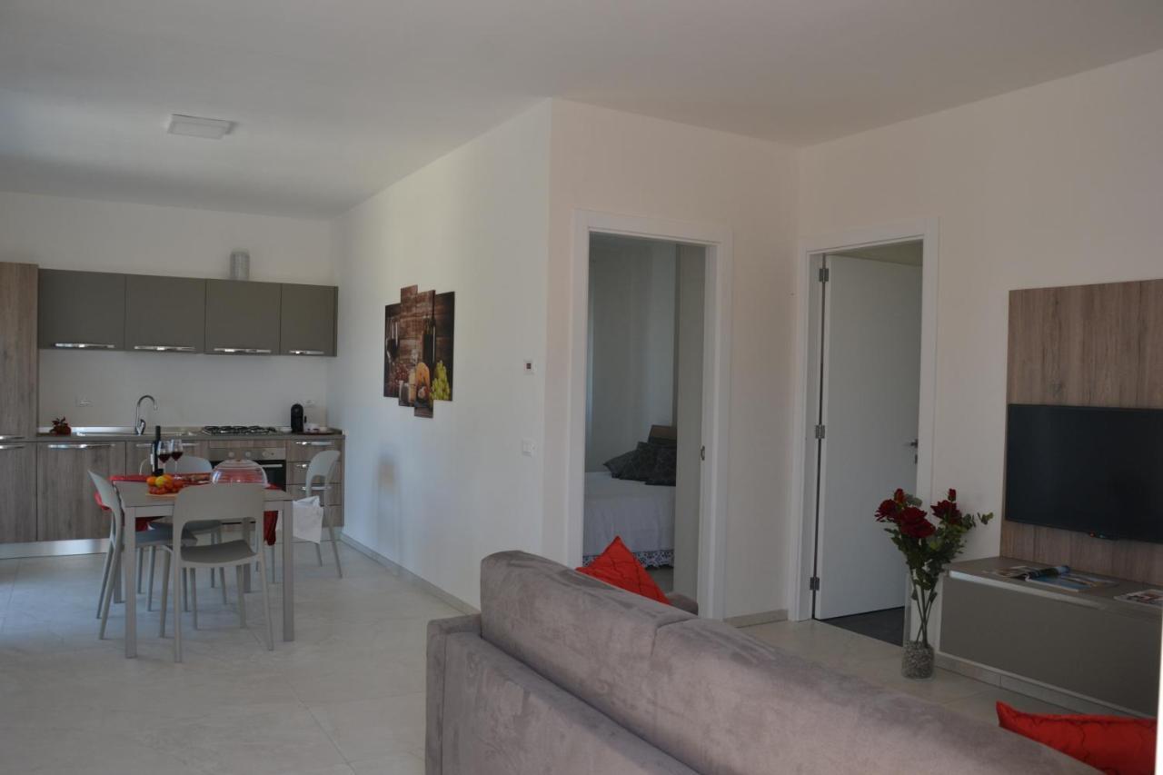 Il Tramonto Apartment - Villaggio Di Mary โลโกโรตอนโด ภายนอก รูปภาพ